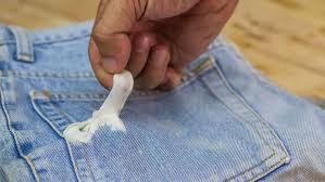 Quitar chicle de la ropa sin congelar
