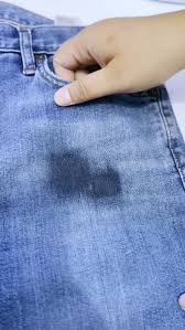 Quitar grasa incrustada en jeans
